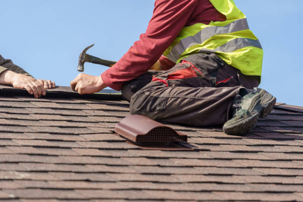 Quick and Trustworthy Emergency Roof Repair Services in Fowlerville, MI